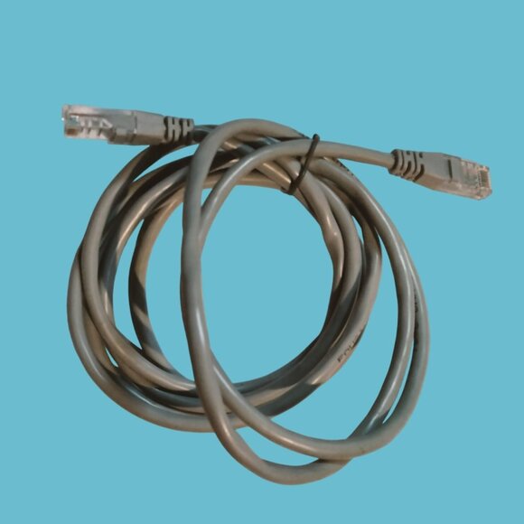 Fousine Ethernet Cable Cat 5e UTP 24AWG Sunlight Resistant 750C Gray 6 ft - Picture 1 of 8